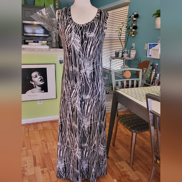 Ultra Chic and Timeless LANVIN Paris B&W Vintage Maxi Dress - Picture 8 of 8